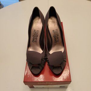Ferregamo Celtic Grey Heels